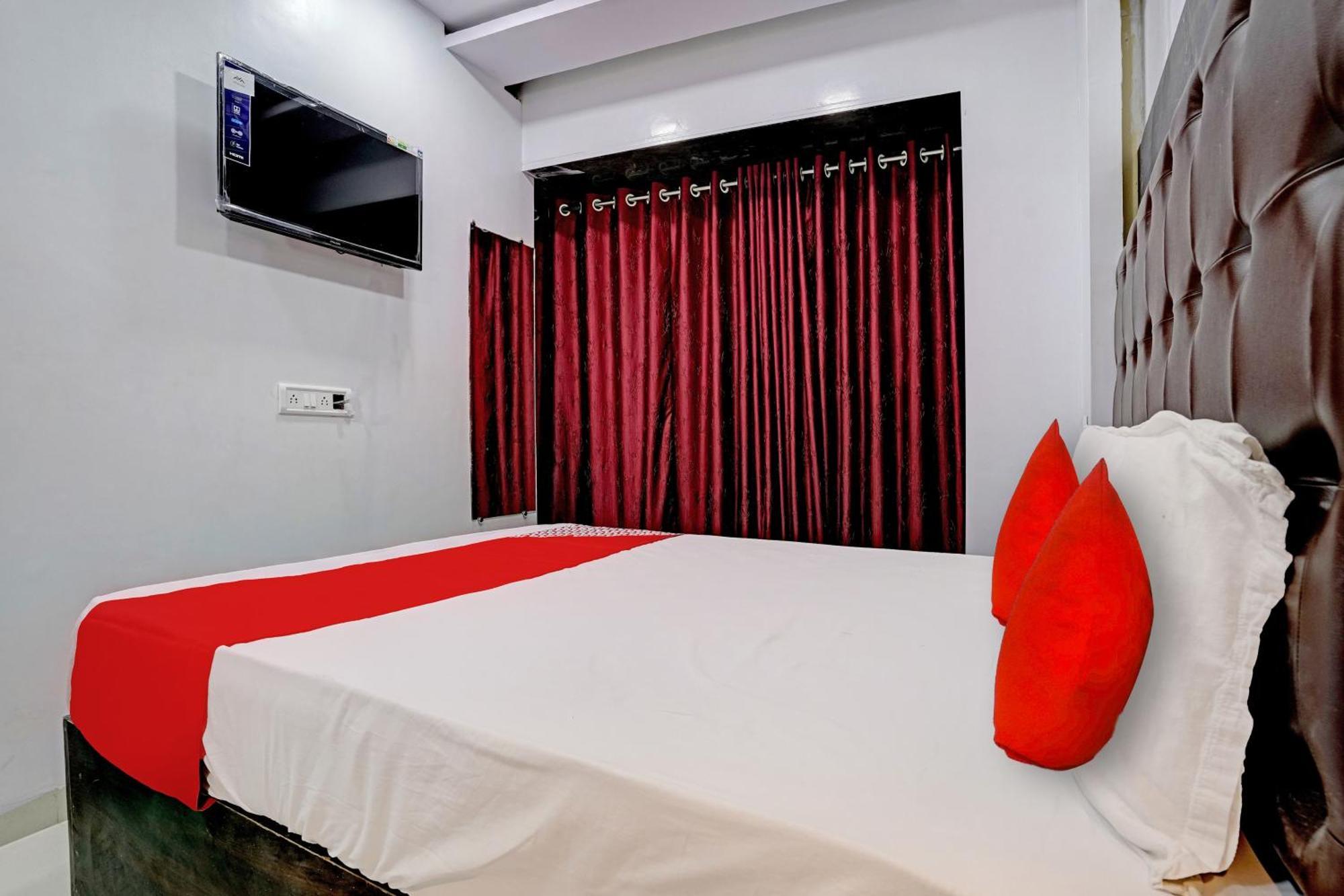 Hotel O Nithyanand Мумбаи Экстерьер фото